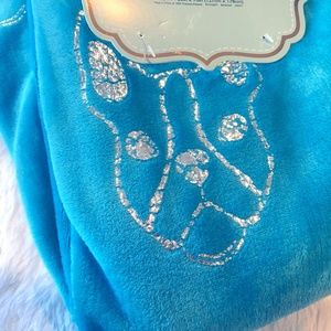 Adirondack by Berkshire blanket french Bulldog